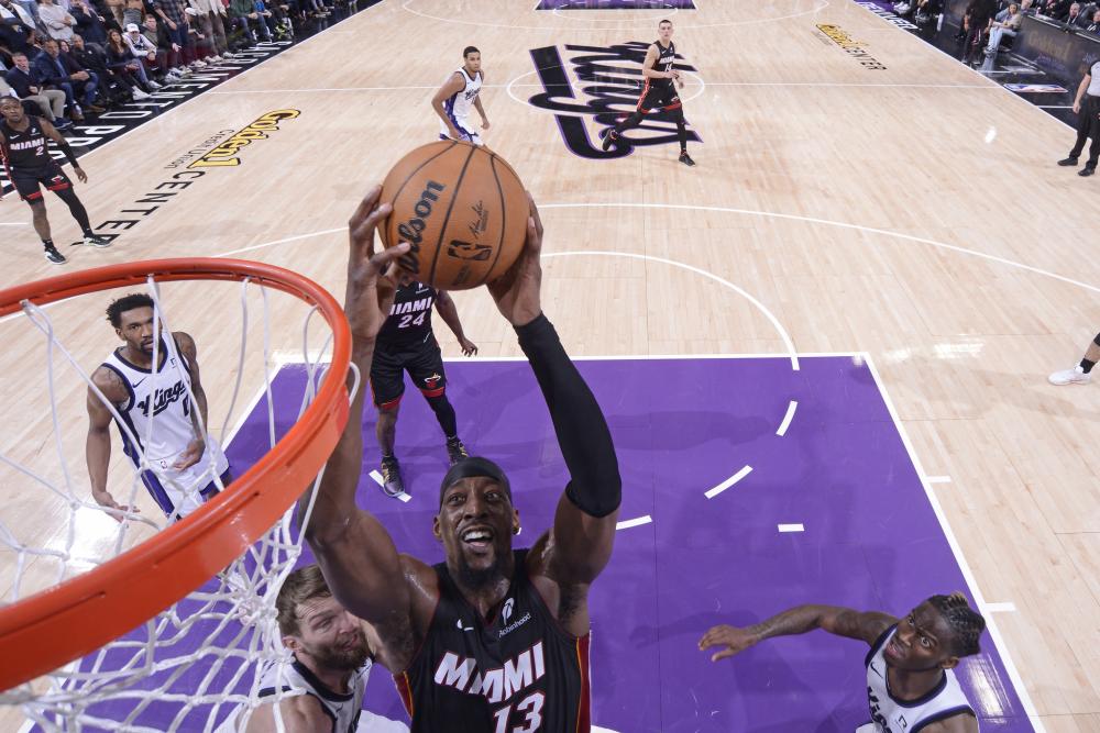 巨大支持 巨大支持