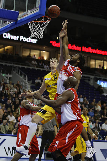 够在每个关 够在每个关