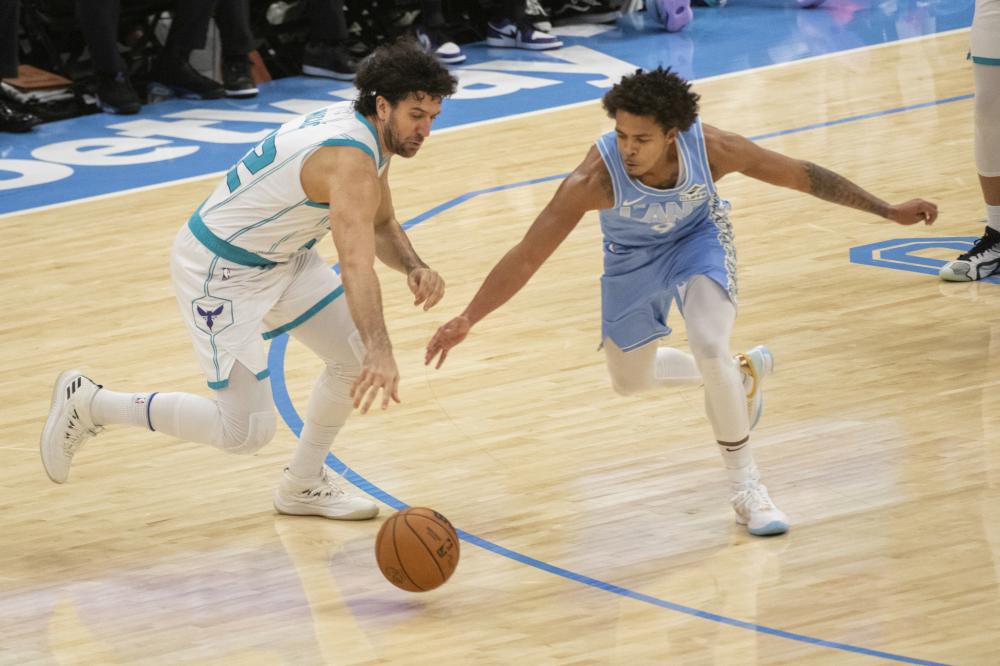 他的女儿多 他的女儿多